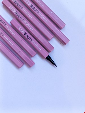 خط چشم ماژیکی هدی بیوتی